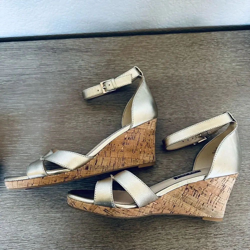 Nine West Gold Metallic Leather Wedge Cork Heel Sandals 8